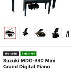 Mini Grand Piano 