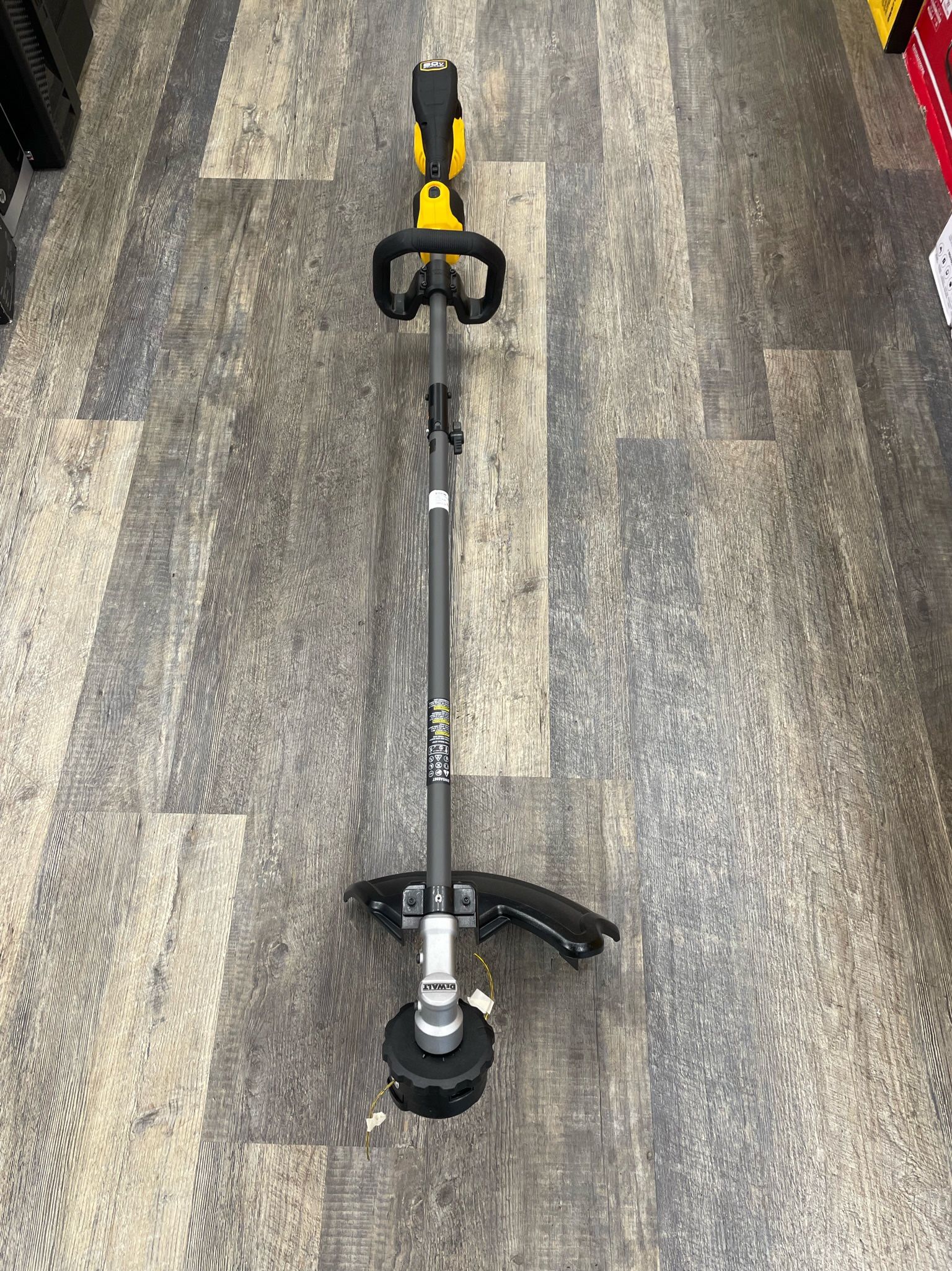 DeWALT DCST972 FlexVolt 60V MAX Brushless 17" String Trimmer