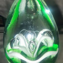 Beautiful Egg Shaped Controlled Bubble Green And White Paperweight  Blown Glass 