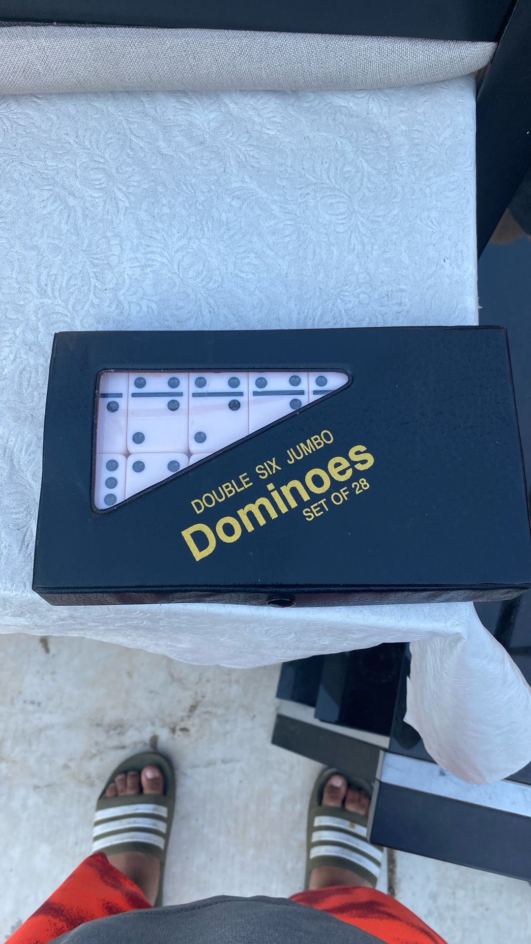 dominoes