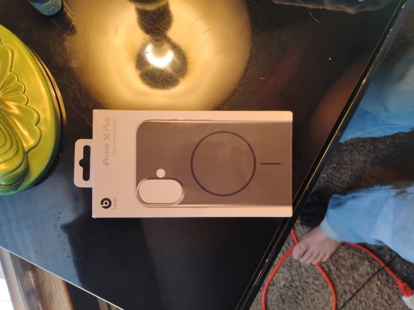 iPhone 16 Plus Beats Black Beats Case