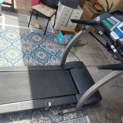 Treadmill Works Fine See Pics, Cosmetic Damage From Move
