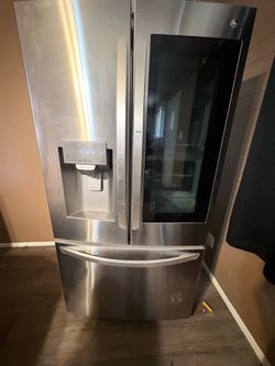 LG touch screen thinQ fridge