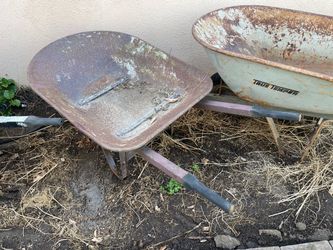 Wheelbarrow good condition $25