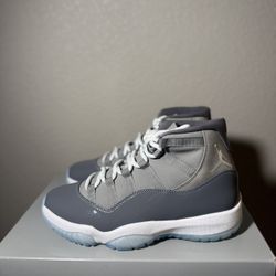 Size 9 Jordan 11 Nike Cool Grey