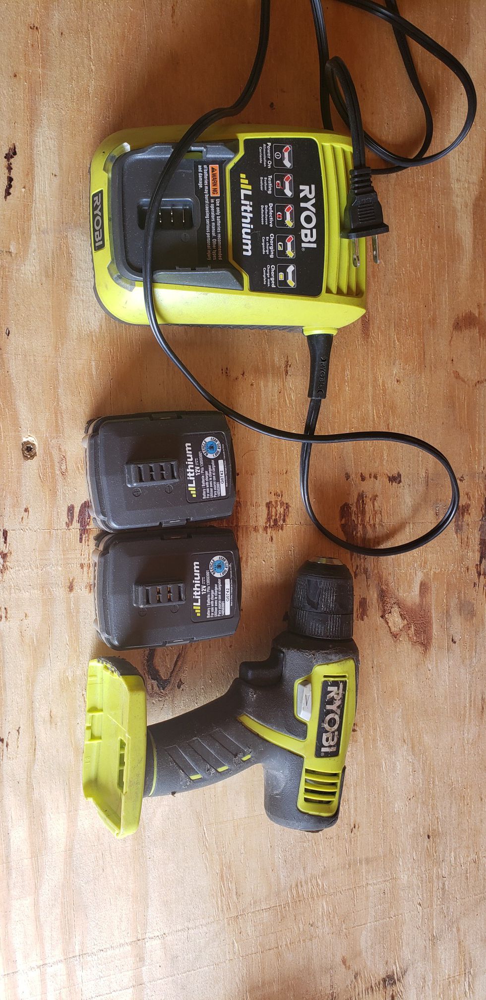 Ryobi 12v drill, charger and 2 batteries
