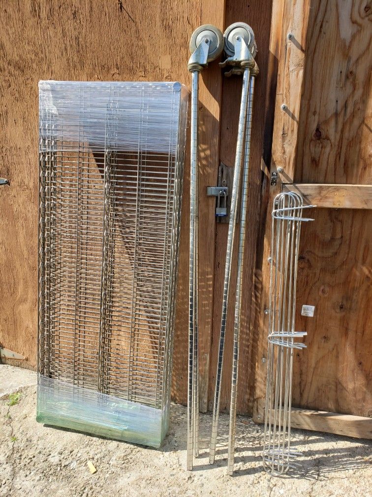 3 tier wire rack with wheels and backers