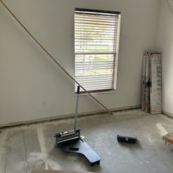 Vinyl Plank Installation 