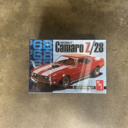 AMT 1968 Chevrolet Camaro Z28 Model Car Kit