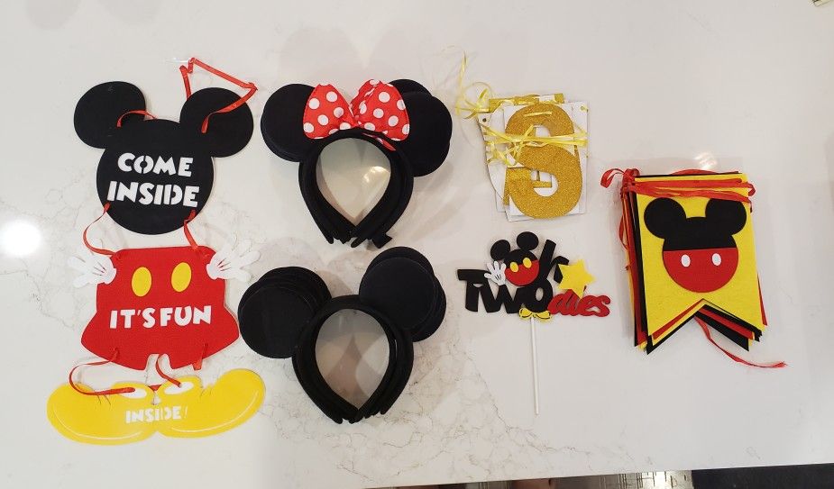 "Oh TWOdles"/ Mickey Mouse Birthday Decorations