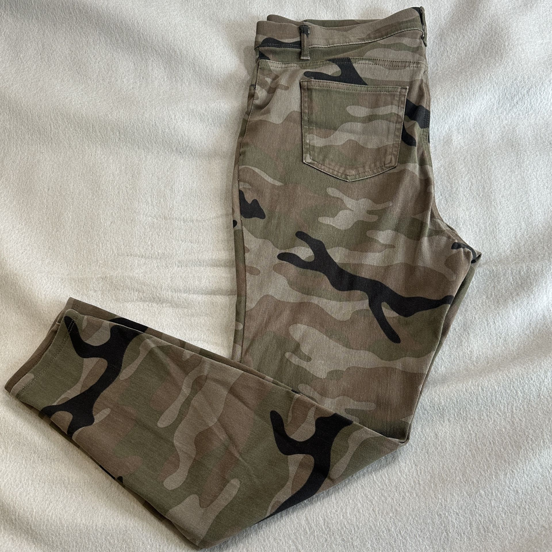 Camo Pants 