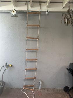 Rope ladder