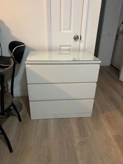 White 3-Drawer Dresser with Glass Top