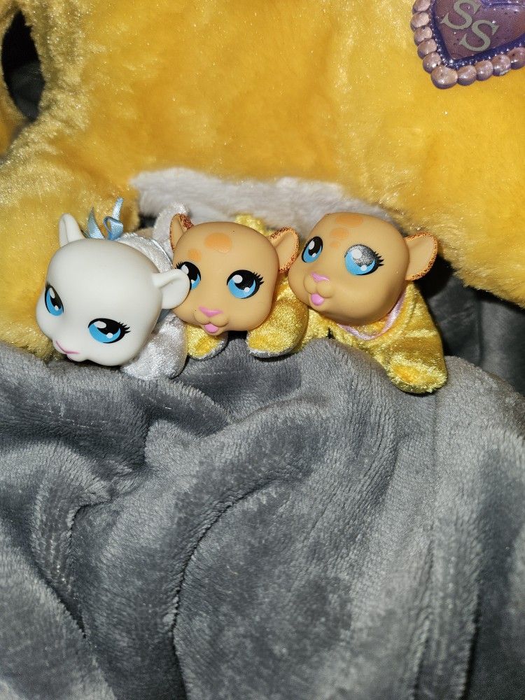 Hasbro SAFARI surprise: Leona 2016