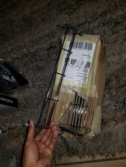 Sauce and season brackets.