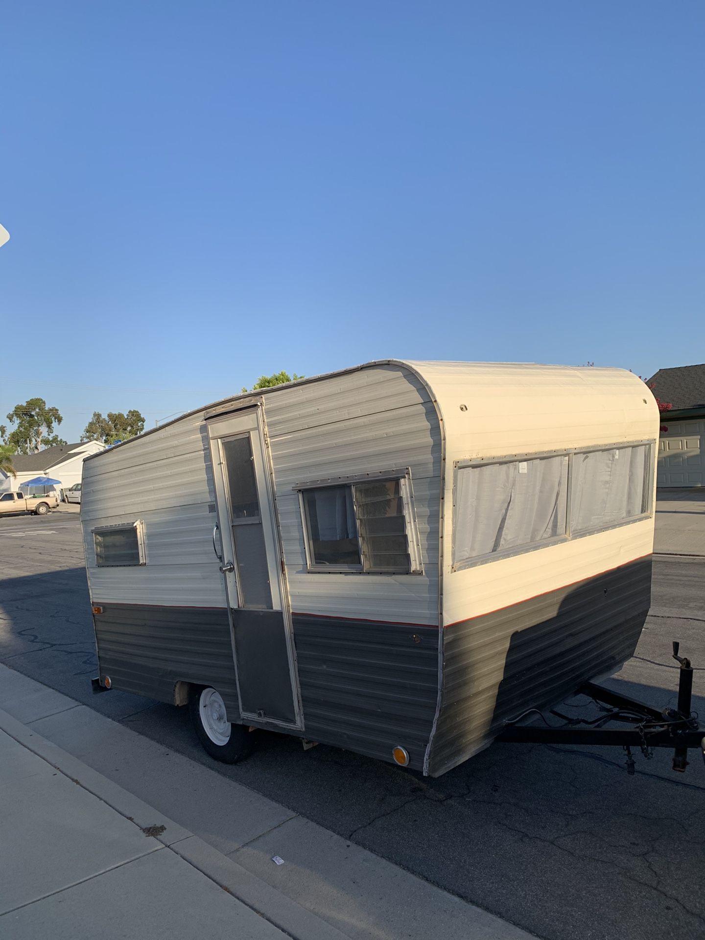 1968 vintage travel trailer 14ft