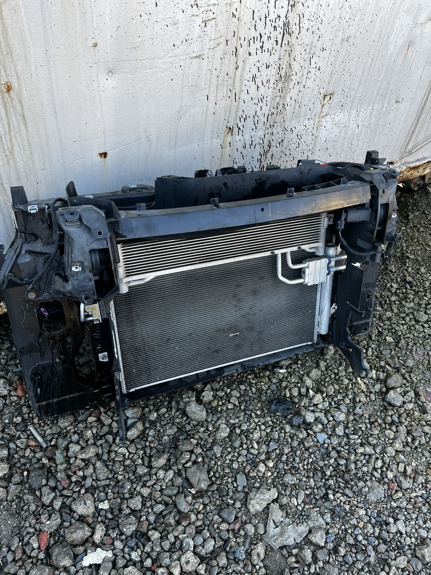 Radiador jeep Cherokee limited 2019 to 2022