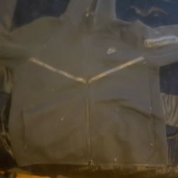 Nike Tech, All Black Medium