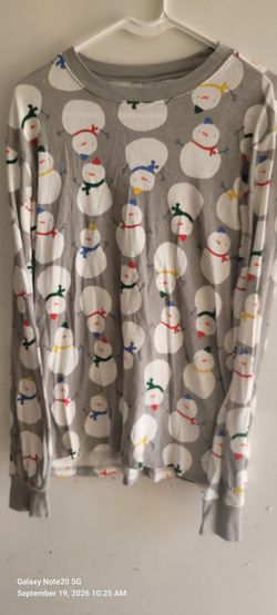 Women's Christmas 🎄 shirt size xl