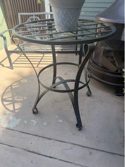 Patio bar table
