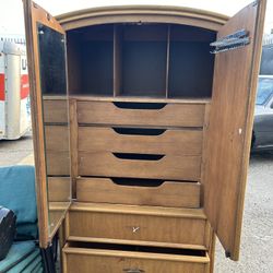  Beautiful Armoire 