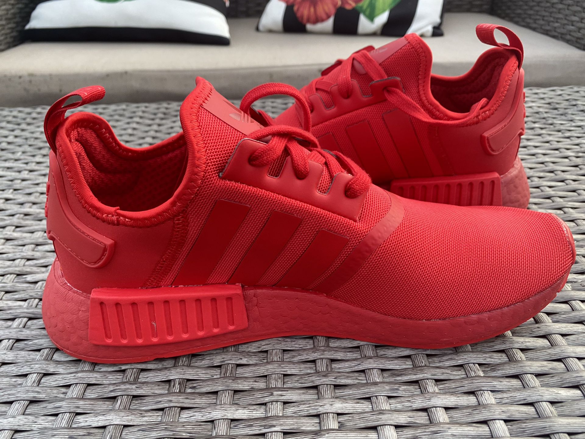 Adidas NMD R1 red sneakers size 9 men’s