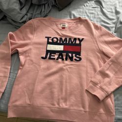 New Tommy Jeans Sweatshirt Size M