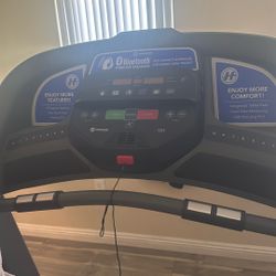 Treadmill 