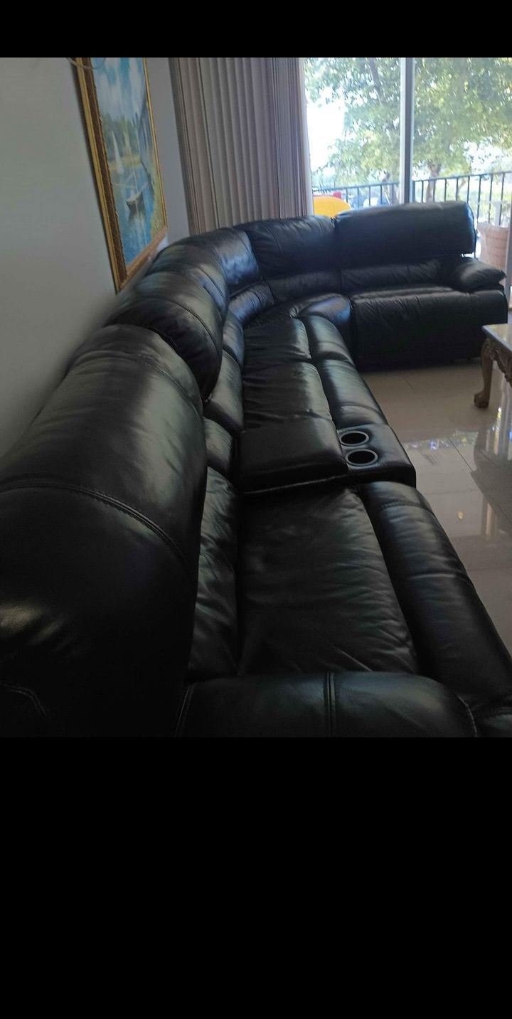 SECTIONAL GENUINE LEATHER RECLINER ELECTRIC ⚡ BLACK COLOR.. DELIVERY SERVICE AVAILABLE 💥🚚💥🚚