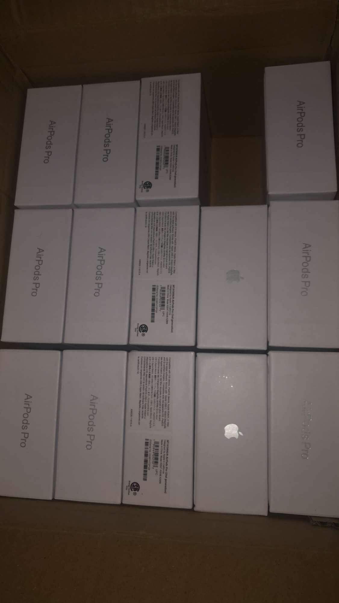 earbuds/headphones airpods pro 2