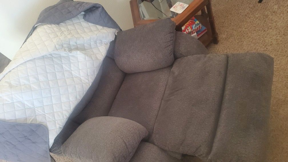 Couch Loveseat Rocking Recliner