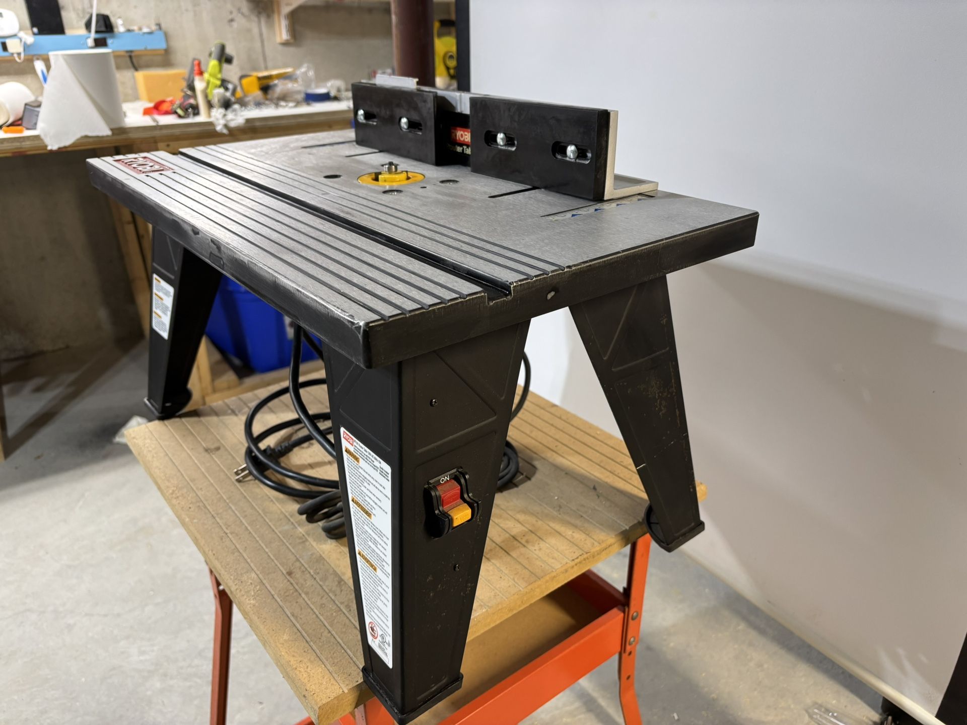 Ryobi router table and router