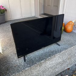 Roku Tv 32 In W/ Remote