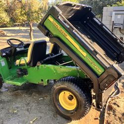 John Deere Gator 