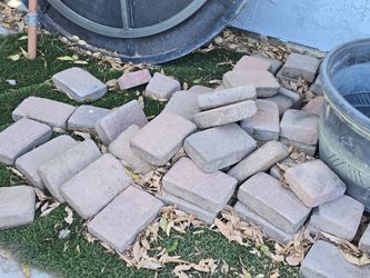 Used Concrete Patio Pavers Lot