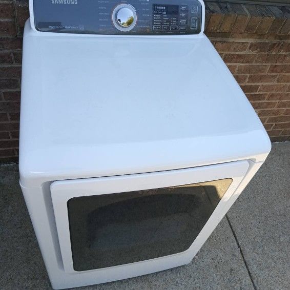 SAMSUNG KING CAPACITY DRYER