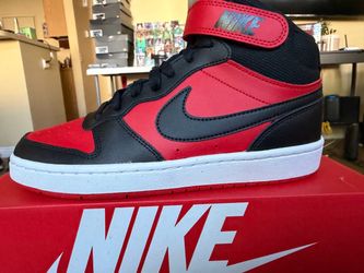 Nike Mid-Top Sneakers Red and Black