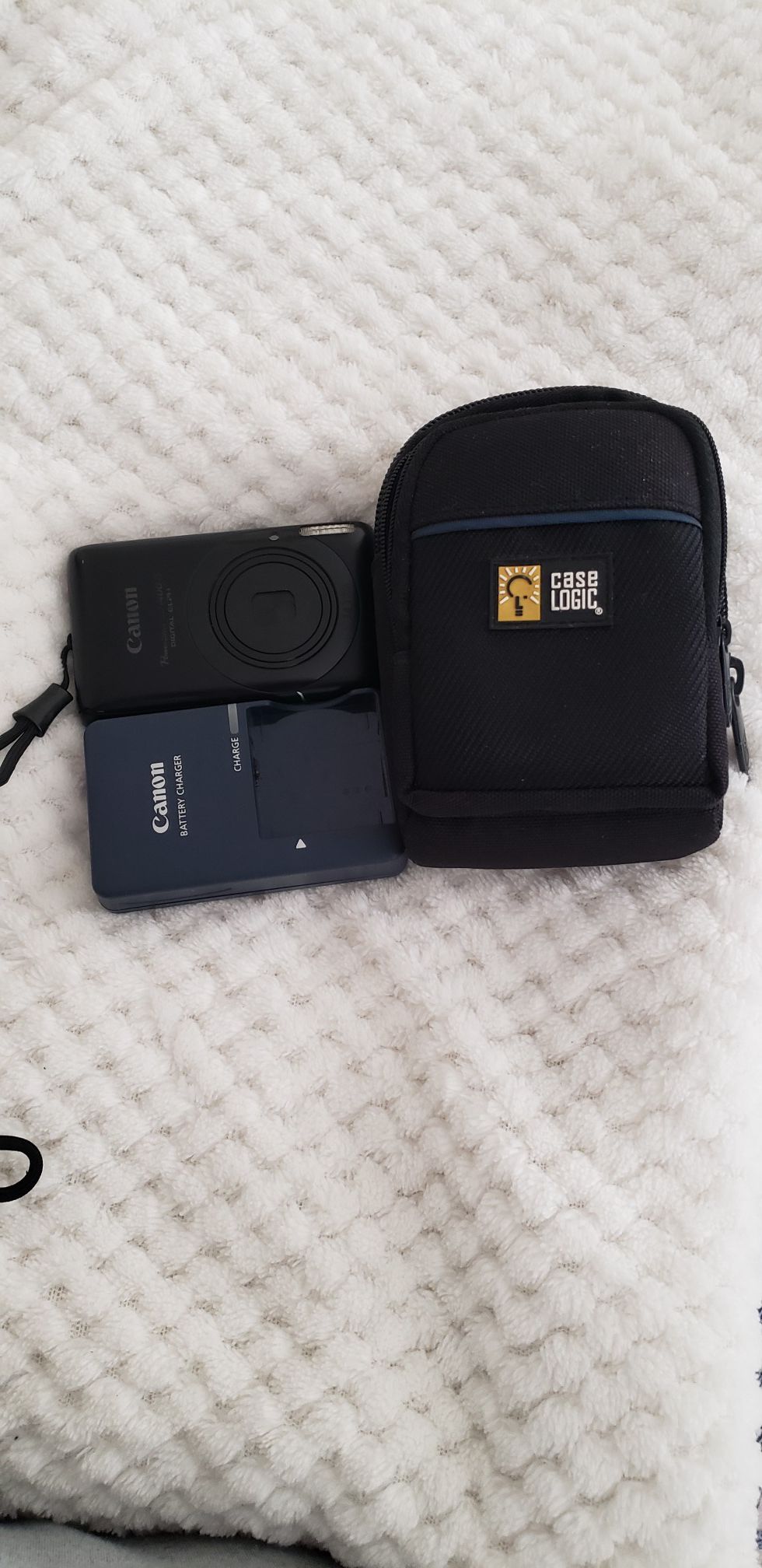Canon digital camera charger and case