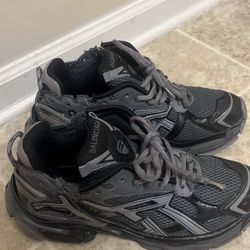Balenciga Tracks