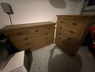Badcock Pine Dresser Set