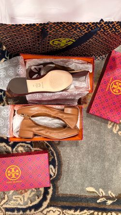 Tory burch brand new ballet flat size 6.5 M