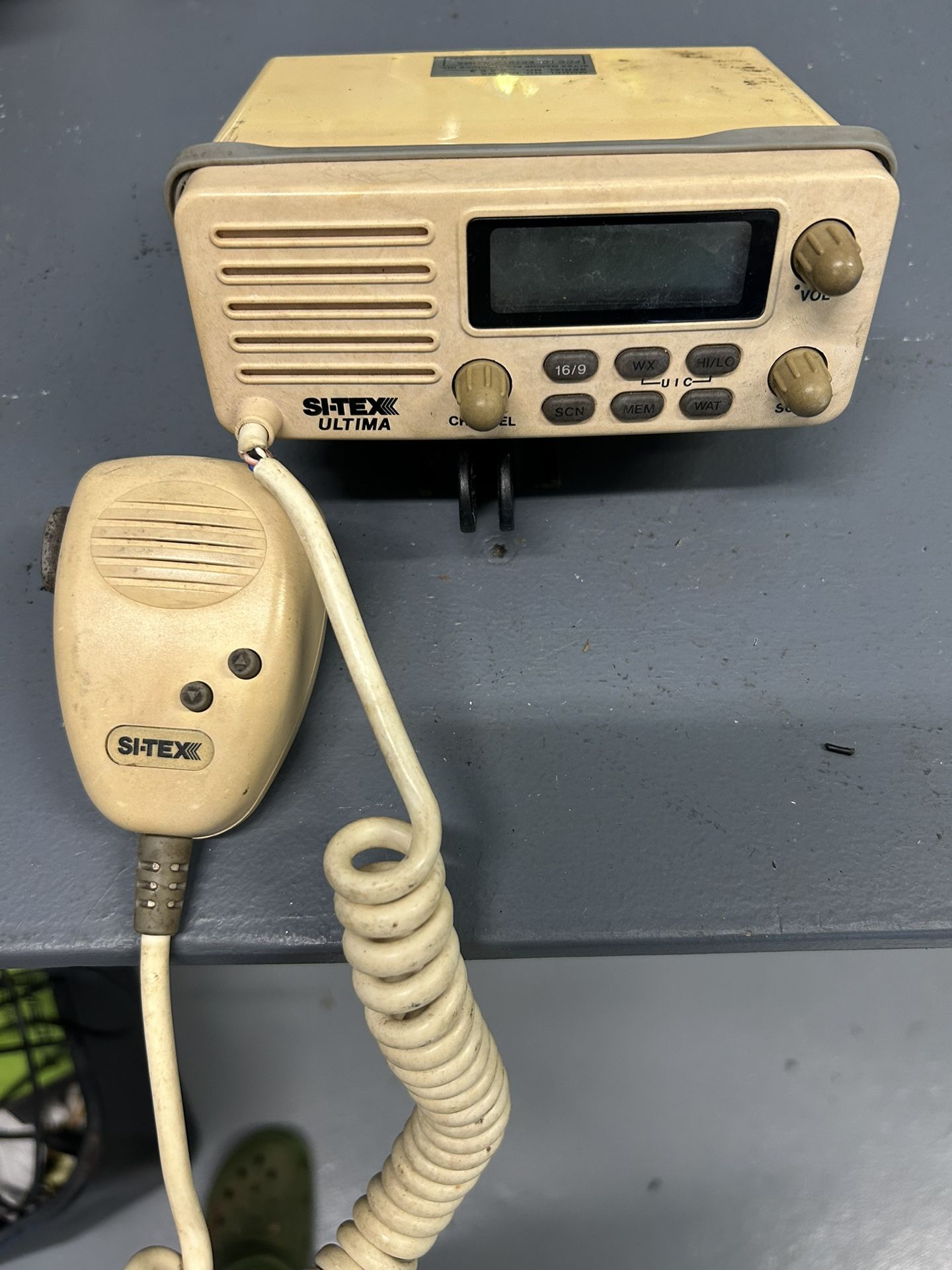 SI-TEX 2 way Marine Radio
