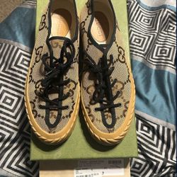 Gucci Shoes 
