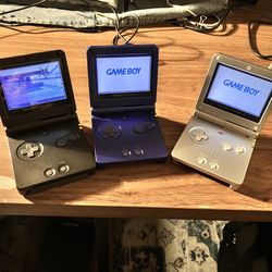 Lot of 3 Gameboy Sps 