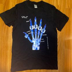 Men’s Small T-shirt