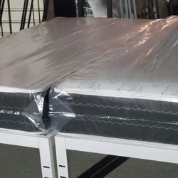 2 twin beds can deliver  can deliver 