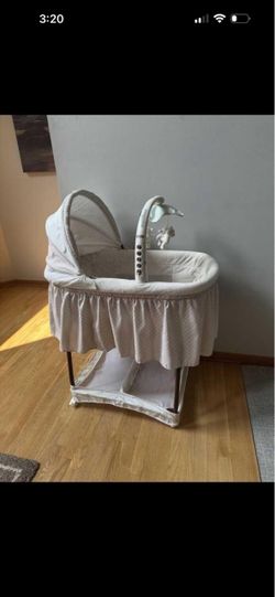 Simmons kids deluxe bed side Bassinet