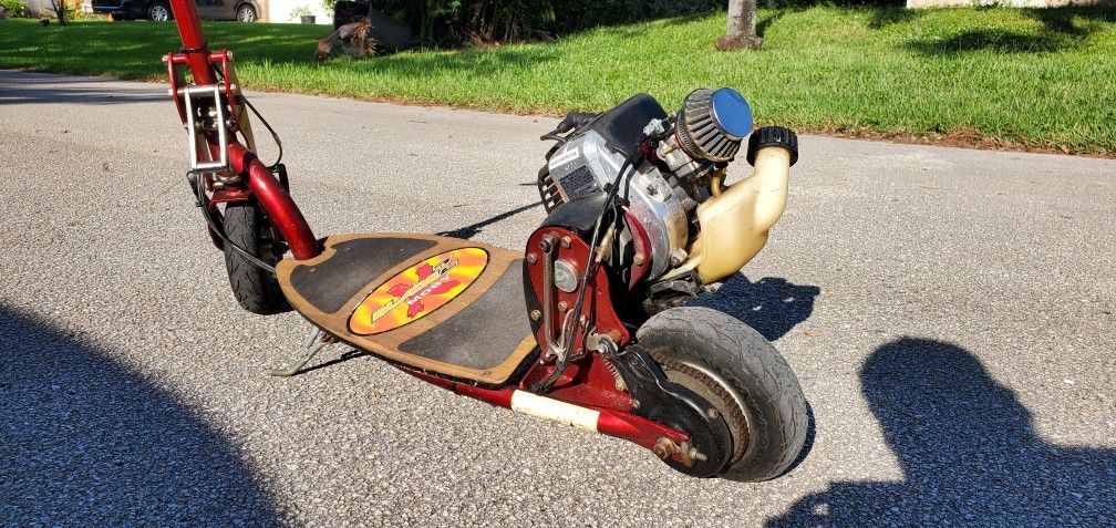 Blade-Z Goped Stand Up Scooter