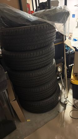 Jeep JL factory tires 20” rims