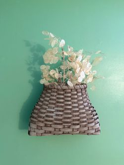 Vintage Rustic Handwoven Wood Splint Wall Pocket / Tobacco Basket